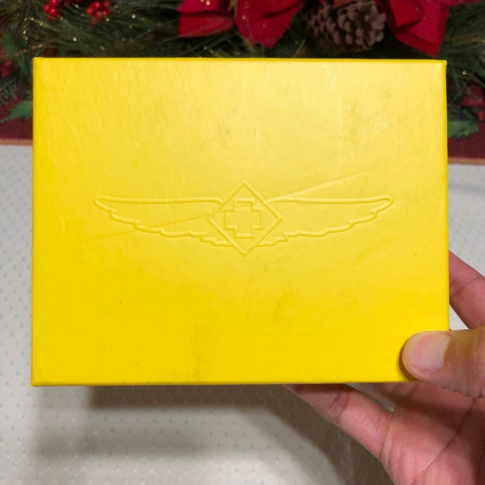 INVICTA Large Yellow Watch Box Set